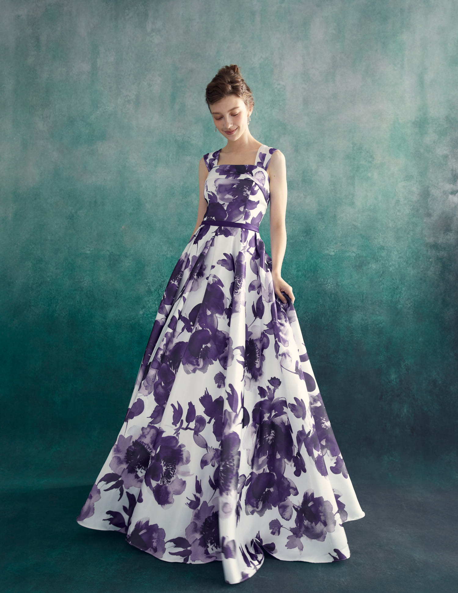 ステージにぴったりなフラワーオーガンジーピンクドレス